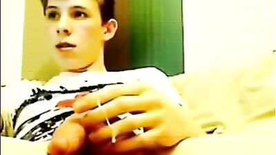 Solo Web-Cam BOYS PORN SHOWING DICK ASS AND CUM - Explore the hottest gay boys in action!