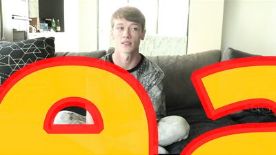 Experience the beauty in gay porn - A stunningly beautiful boy ...!