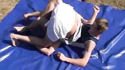 Sunny Afternoon Wrestling - The Fight for Fun!