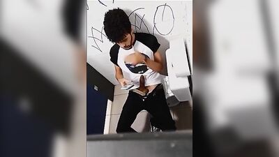Jaladita en el baño - The Latino Oral Public Outside Solo Straight Boy Heat