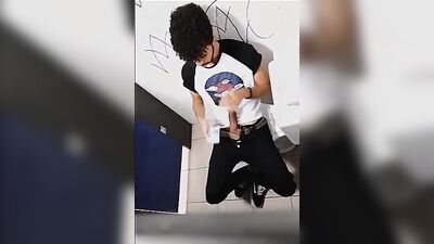 Jaladita en el baño - The Latino Oral Public Outside Solo Straight Boy Heat