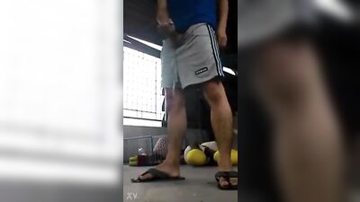 Dnz Horny in the Gym - Gay Porn Web-Cam Cumshots Handjob Solo!