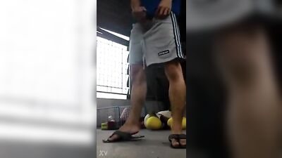 Dnz Horny in the Gym - Gay Porn Web-Cam Cumshots Handjob Solo!