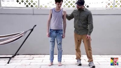 [HBW] Two Twinks And Daddy 158852