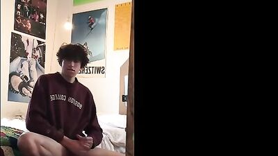 Young Amateur Twink Cumming Solo in Gay Porn Action!