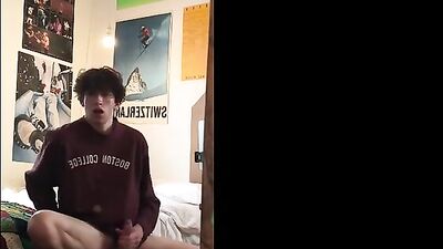 Young Amateur Twink Cumming Solo in Gay Porn Action!