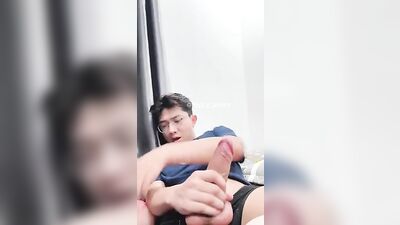 Juguetitos Seven Jalandos: A Muscle Boys Oral Solo Bareback Gay Porn Video