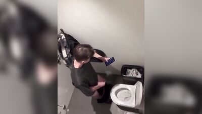 Hot Spot in the Bathroom! Jaladitas Sexy Adventure