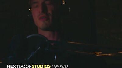 Trevor Harris Derek Kage - Flip Flop: Gay Porns Ultimate Stepbrother Bareback Adventure!