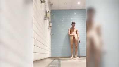 Exposing Risky Jack-offs in the Public Shower!