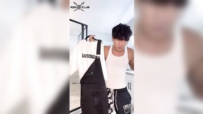 Amateurs Cum Shots Handjob: The Ultimate Showertime Experience!