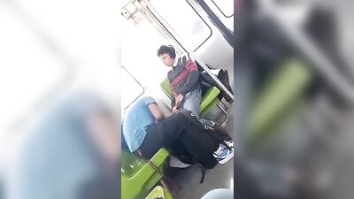Gay Métro Excitation: Students Get Wild in Public