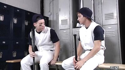 Bareback College Boys Porn: Fun After The Game!