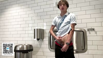 ALYX HILTONS SOLO VII: Cum Shots, Handjobs and Punheta Gala Masturbation!