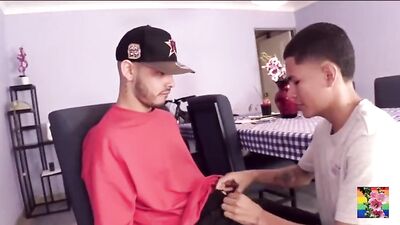 Latin Twinks Bareback Cum Shots - Bareback Latin Twink Cumshots!