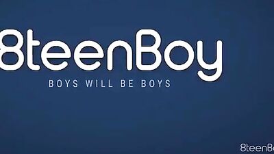 Gay Threesome Twinks Flip-Flop Home Sex Show