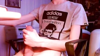 Thick Dick Twink Endorsed by Leo Messi - The Ultimate Web-Cam Cum Shot Show!