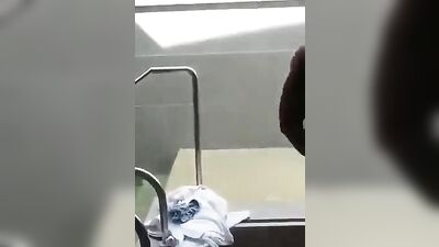 Cumming in the pool: Hard cocked muscle boys