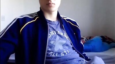 Jerking Off Cute Sporty Guy - Big Muscle Boys Solo Cum!