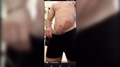 Gay Porn: Fit Argentinian Man Succumbs to His Hard-On After Bath!