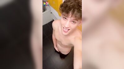 Young & Fresh Body Cam Solo: Exploring New Heights!