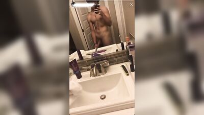 Straight Bait: Big Cocks Muscle Boys Porn! Jerking and Flexing Straight Ballers Body!