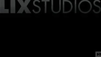 Hot Sex Lovers Friends Flip Flop Hotel Room Showdown!