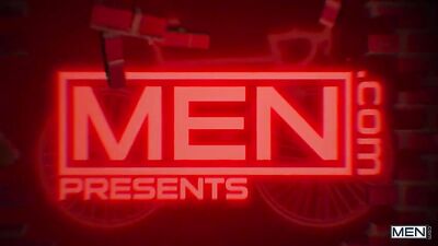 Maliks Biker Ride: Fucking the Straight Boss in the Office!