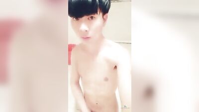 Asian teens ass-wanking showdown on camera!