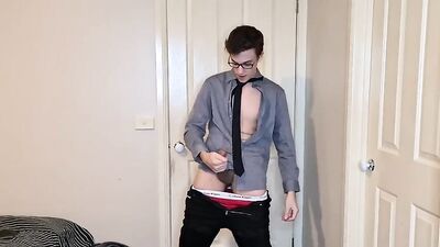 Gay Porn Web-Cam Cumshot Solo Action: Masturbation is Not a Crime!