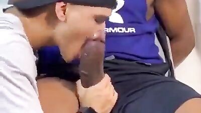 GIANTIC BIGCOCK BLACK GROUP SEX: LATINO BBC ACTION