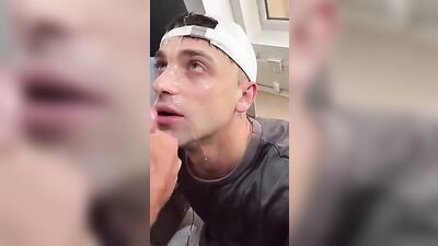 Cum on my face2 : A Fetish Web-Cam Porn Adventure!