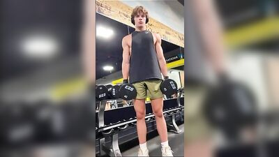 Cumming Ultracute: American Blonde Muscle Boys Cuties Selfie Jack-Off!