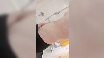 Gay Porn Web-Cam Solo Video! Featuring Hot & Muscular Male Model. Get Ready To See His Nice Body On Display!