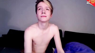 Twink solo show room camboy selffuck dildo show cam tube
