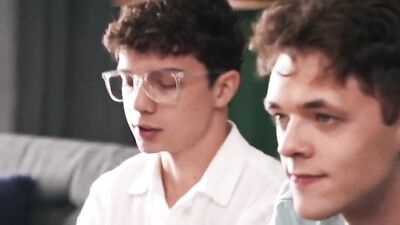 Twink Thickness: F*cked By A Hot Femboyy