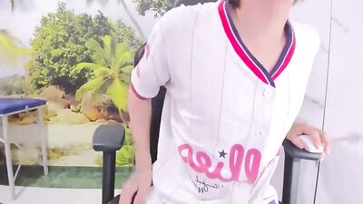 Big Asian Ass Hunt: Hardcore Action with Solo Voyeur Twink Playing With His Fat Booty!