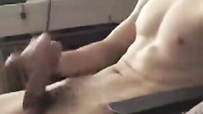 Young Abs Cam Boys Porn - Big Unload and Cum!