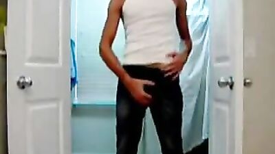 Young cam boys jerking off and exploding!