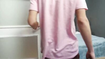 Hung Twinks: The Ultimate Bareback Cum Shots and Handjob Experience