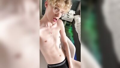 Gay Porn - Blond Boys Solo Twink Big Cock Mark Cam!