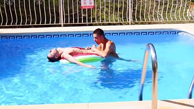 Gay Porn Smooth Boys Pool Side Bareback Twinks Tube!