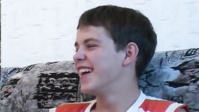 Les Prémices de lAmour (Action): Twinks Suk, Fuck!