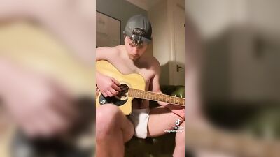 Guitar Strokes: The Reunion