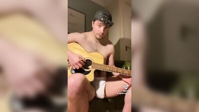 Guitar Strokes: The Reunion