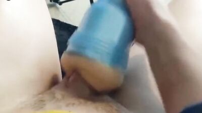 Colombian Twinks: British Boys Jerk Off Each Others Cocks in a Webcam Show