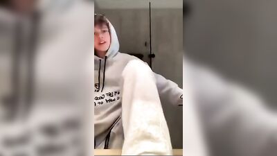 Jacobs Foot Worship Fetish: A Sartorious Solo Showdown!