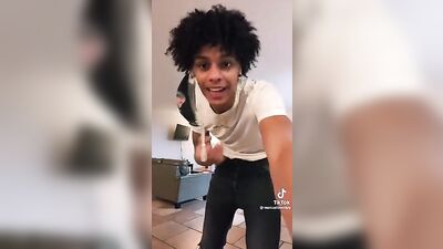 TikTok Thang Sag 2: The Return of the King - Straight to Gay Porn