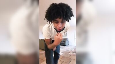 TikTok Thang Sag 2: The Return of the King - Straight to Gay Porn