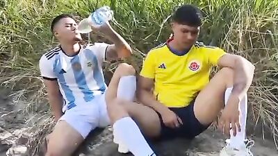 Juan Camilo Lopez Camilo Flores: Latino Amateur Bareback Oral Porn Action!
